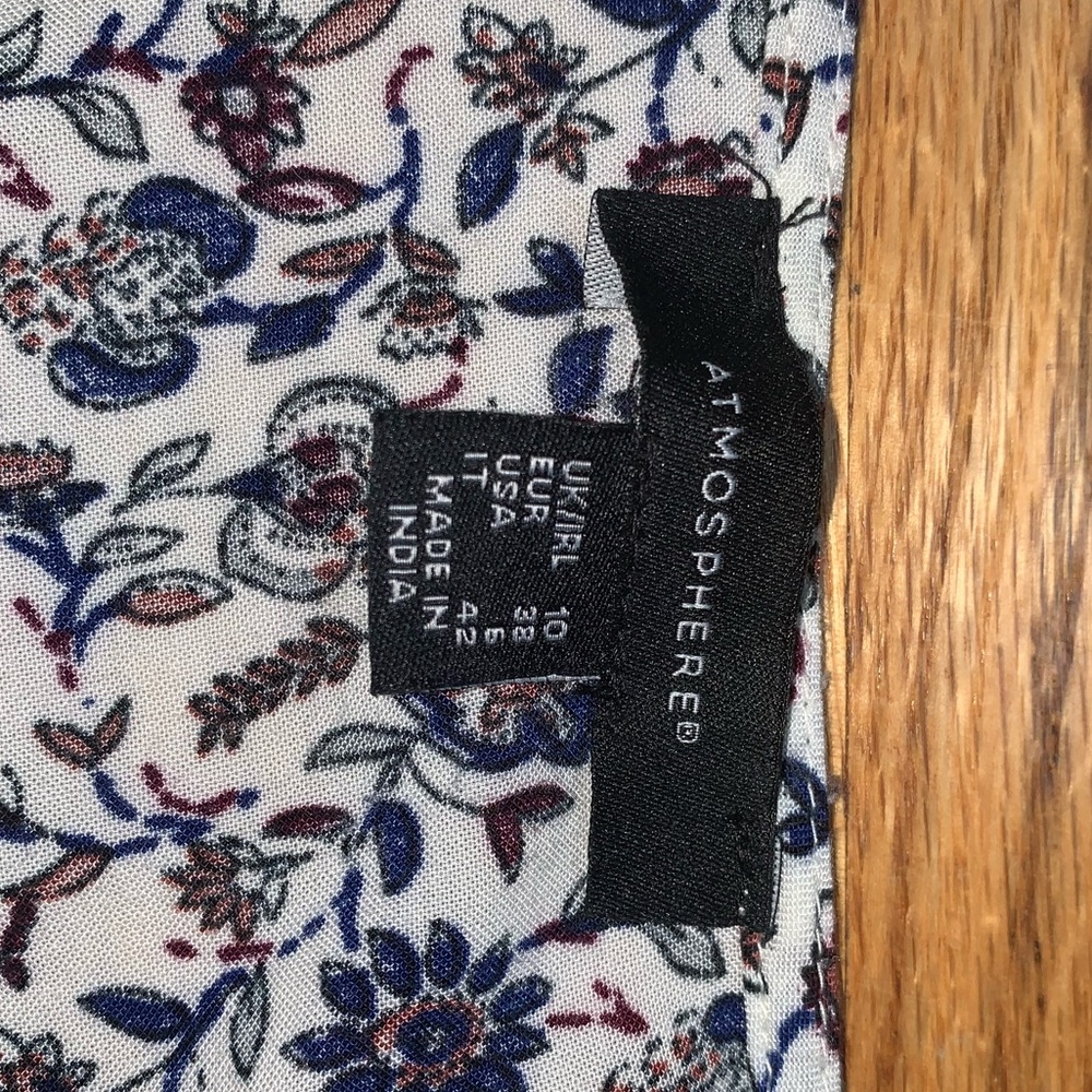 Romper - Picture 2 of 4